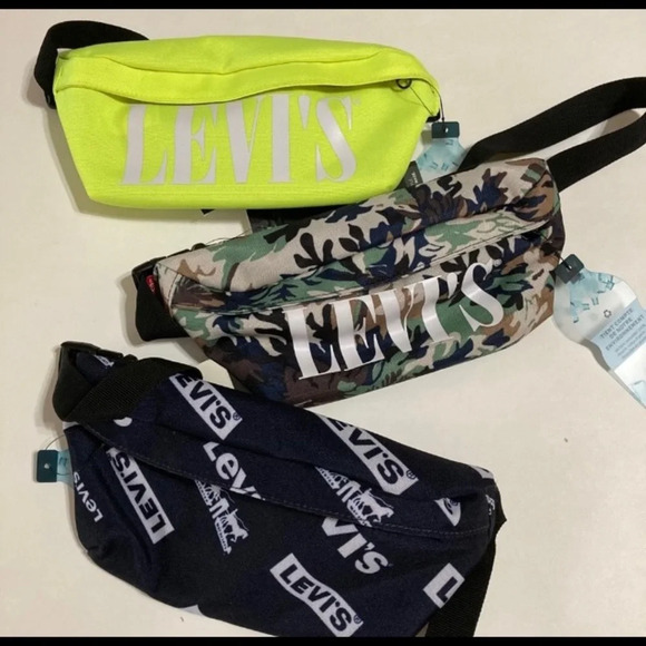 Black Levi’s Fanny Pack Brand New - Picture 2 of 3